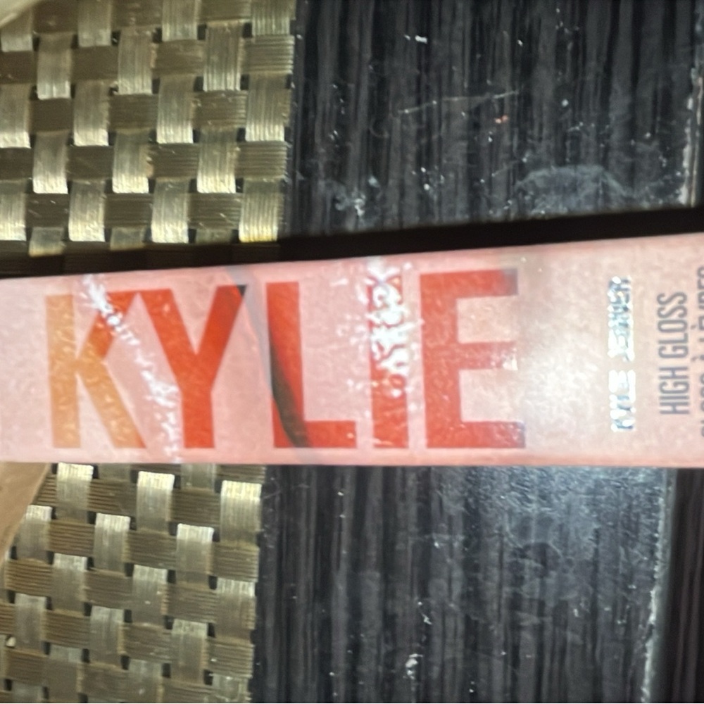 Kylie Cosmetics High Gloss - Red Posie K